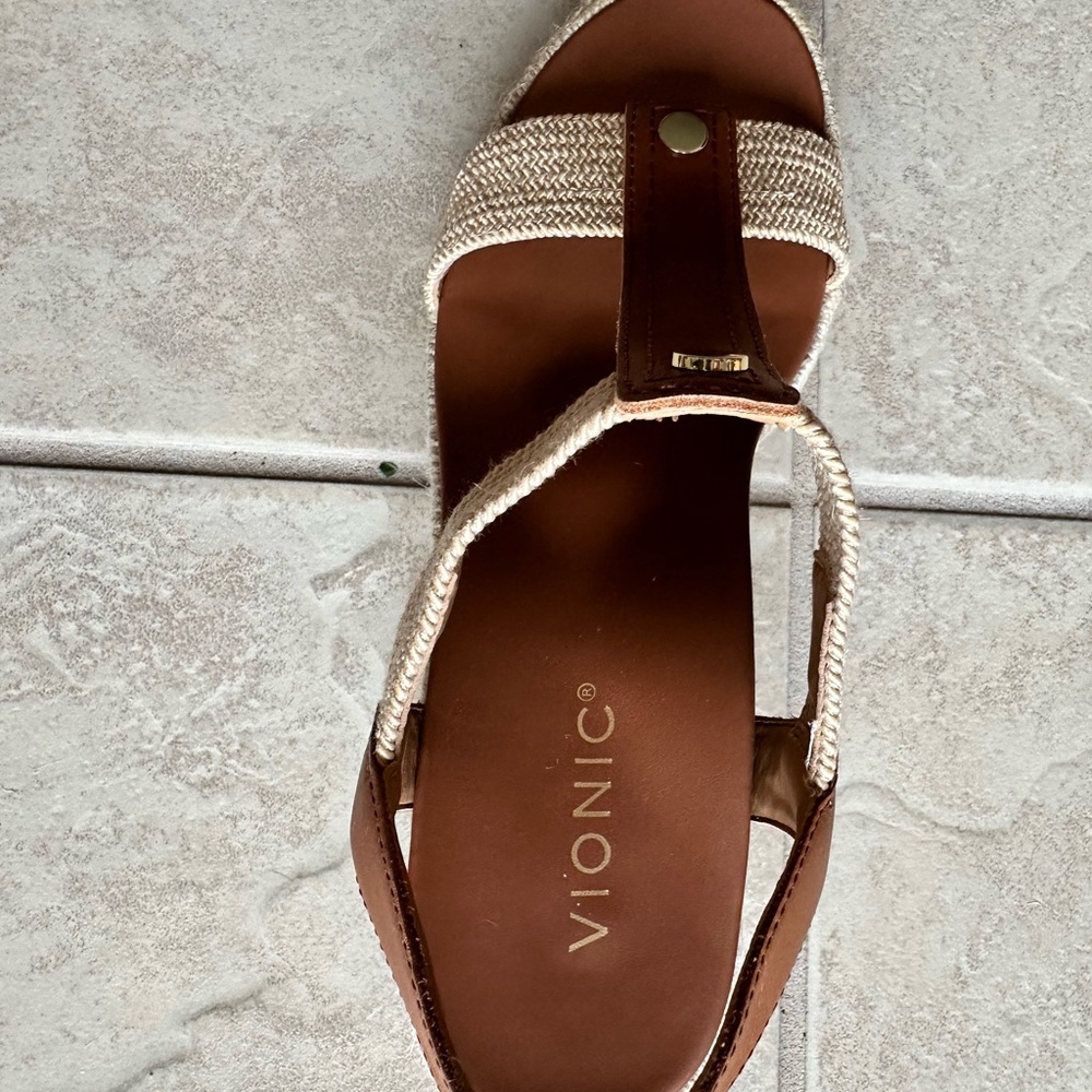 Vionic Brown and Natural Woven Leather Slingback Sandals - Picture 10 of 12